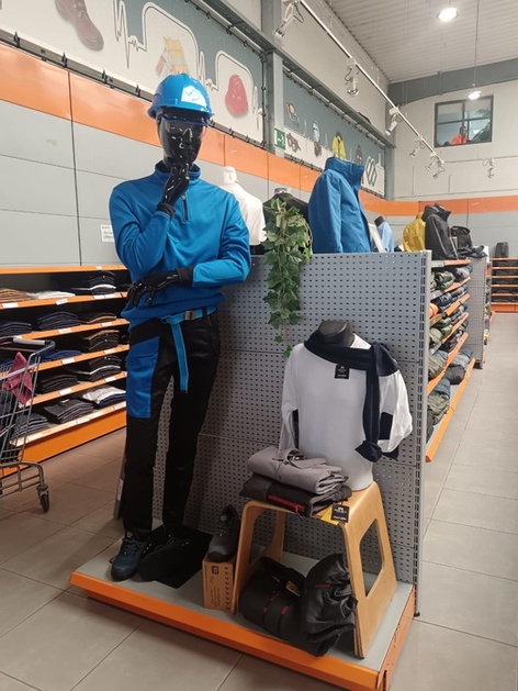 Tienda de ropa de trabajo gran variedad Pinto | Janfer Tienda de ropa de trabajo gran variedad